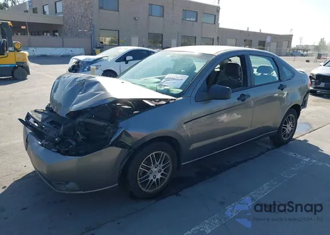 2010 Ford Focus Se z USA, uszkodzony, nr VIN 1FAHP3FN5AW171642